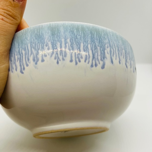 Crate and Barrel pair of Stoneware Caspian Blue Cereal Bowls - Picture 5 of 7